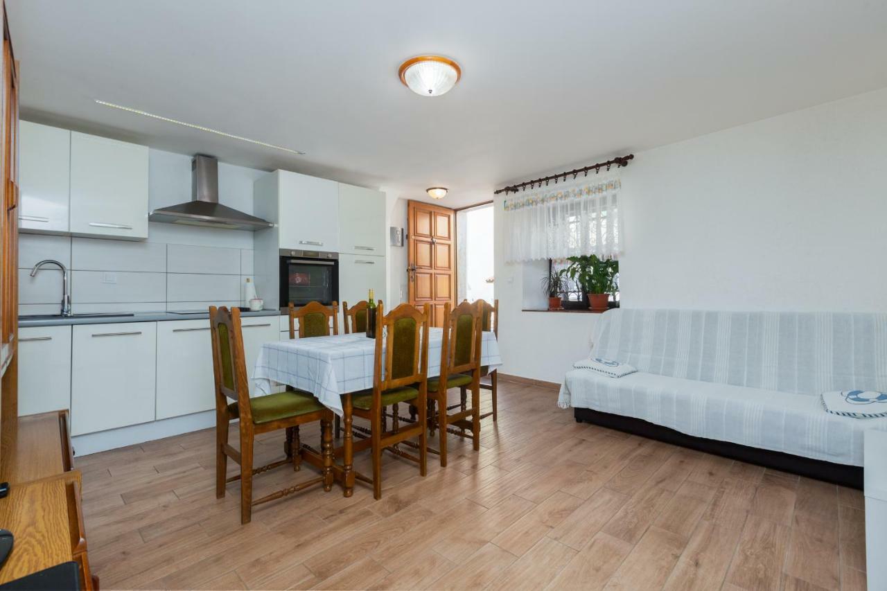 Casa Sofia Apartment Върсар Екстериор снимка